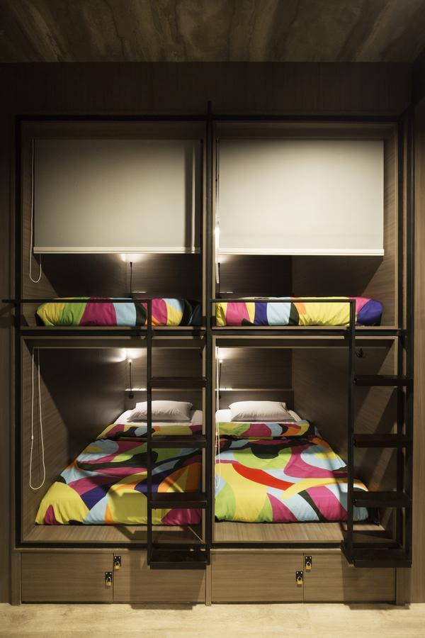Nomad Hostel Kemang Jakarta Exteriör bild