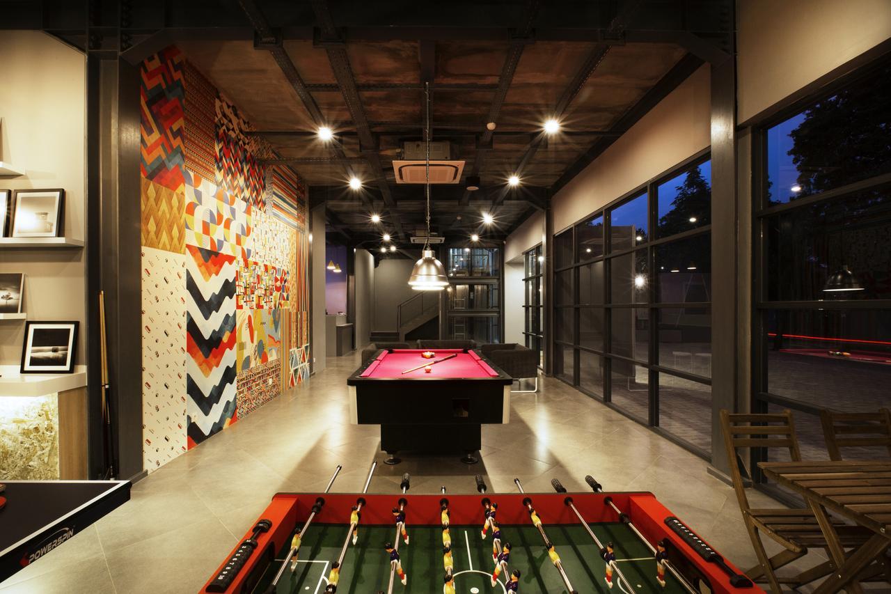 Nomad Hostel Kemang Jakarta Exteriör bild