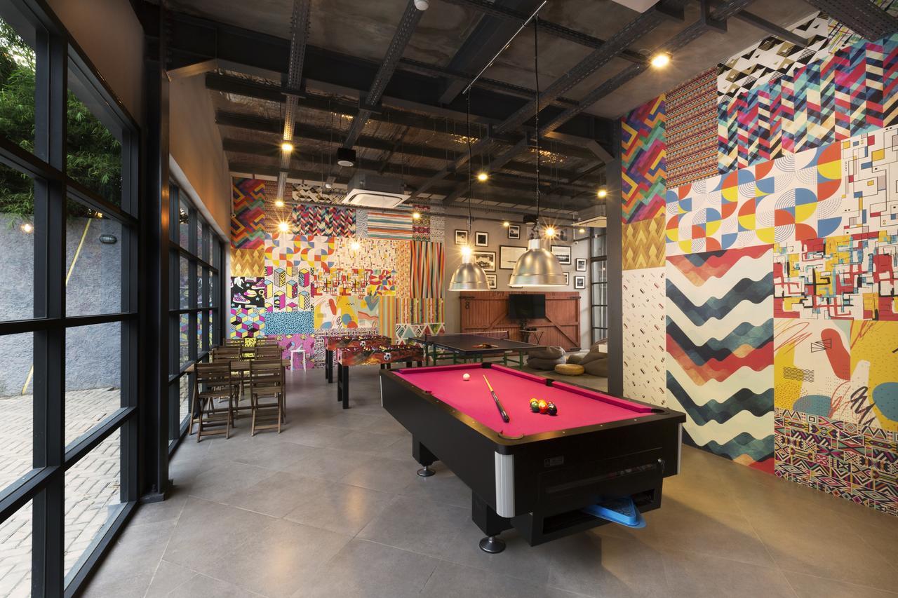 Nomad Hostel Kemang Jakarta Exteriör bild