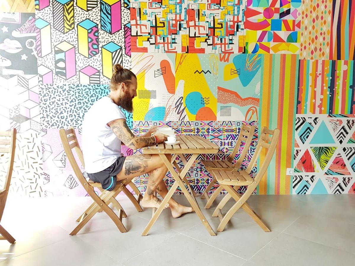 Nomad Hostel Kemang Jakarta Exteriör bild