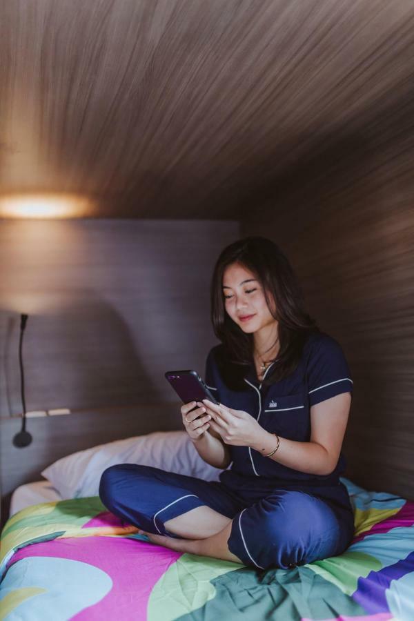 Nomad Hostel Kemang Jakarta Exteriör bild